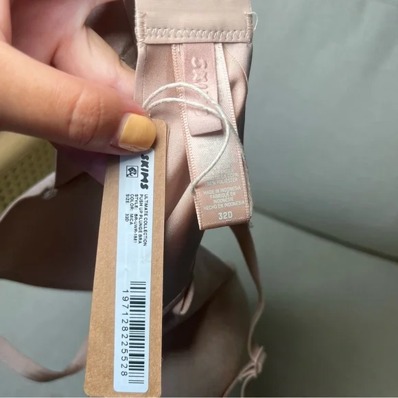 NWT Skims Ultimate Teardrop Push Up Bra - Picture 4 of 5